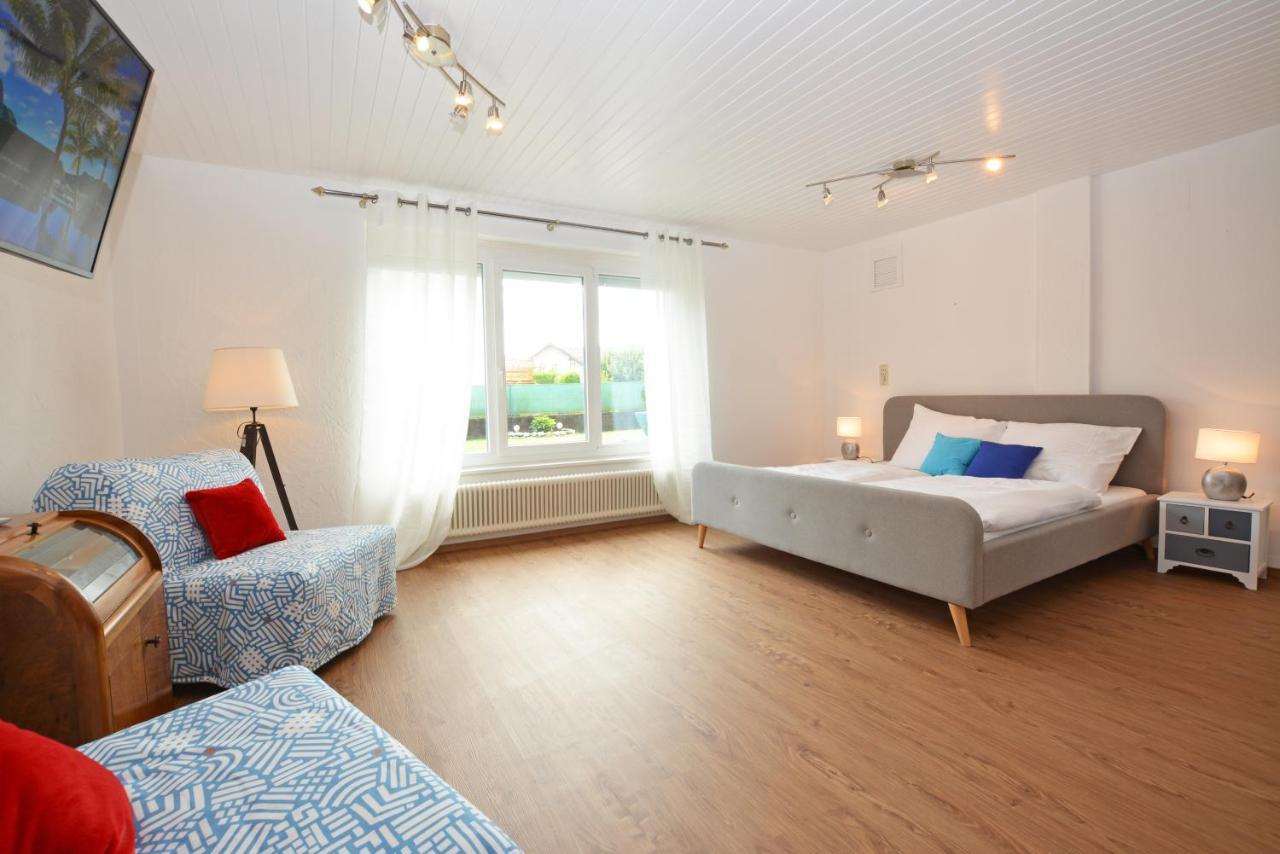 Alpenblick - Modernes Und Grosszuegiges Apartment Villach Esterno foto